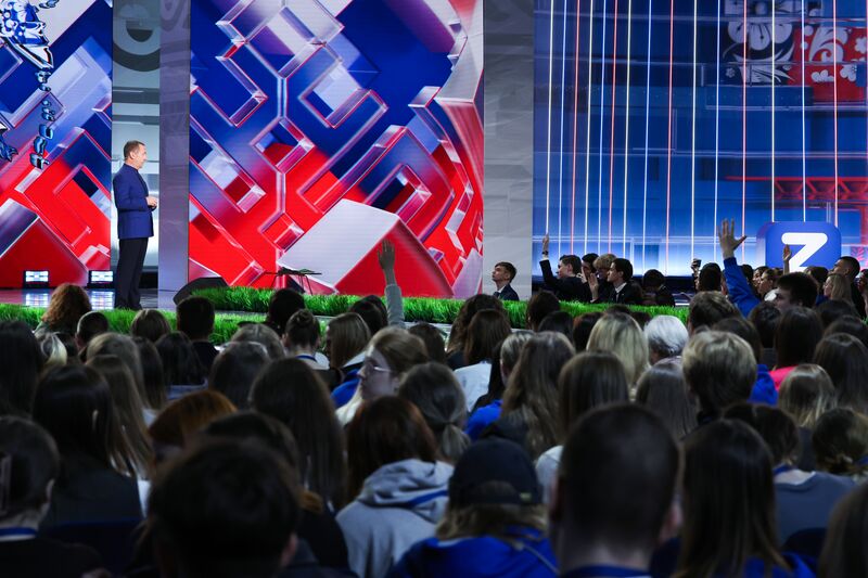 Russia Medvedev Znaniye Educational Marathon