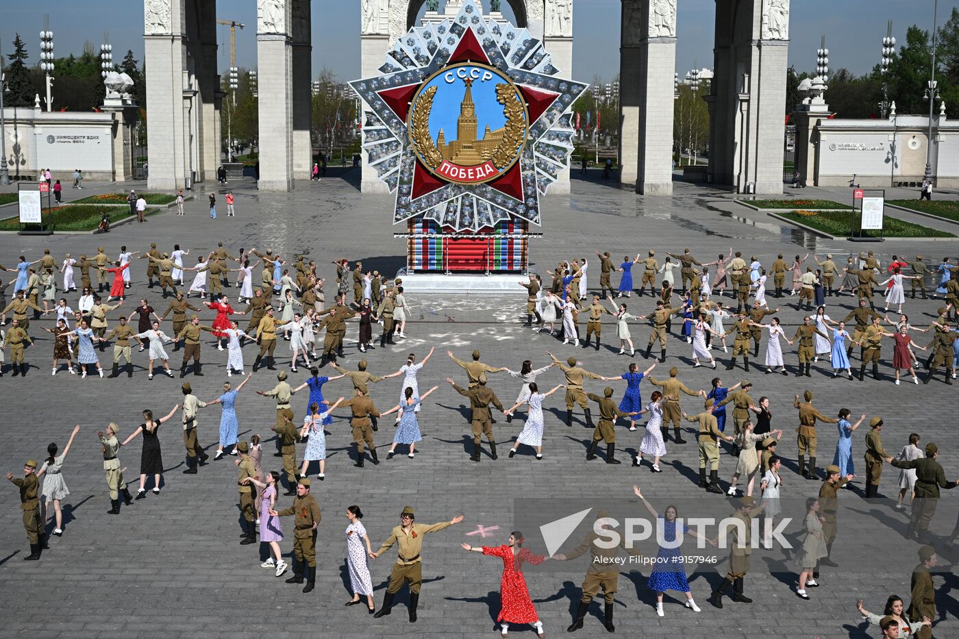 Russia WWII Victory Waltz Campaign