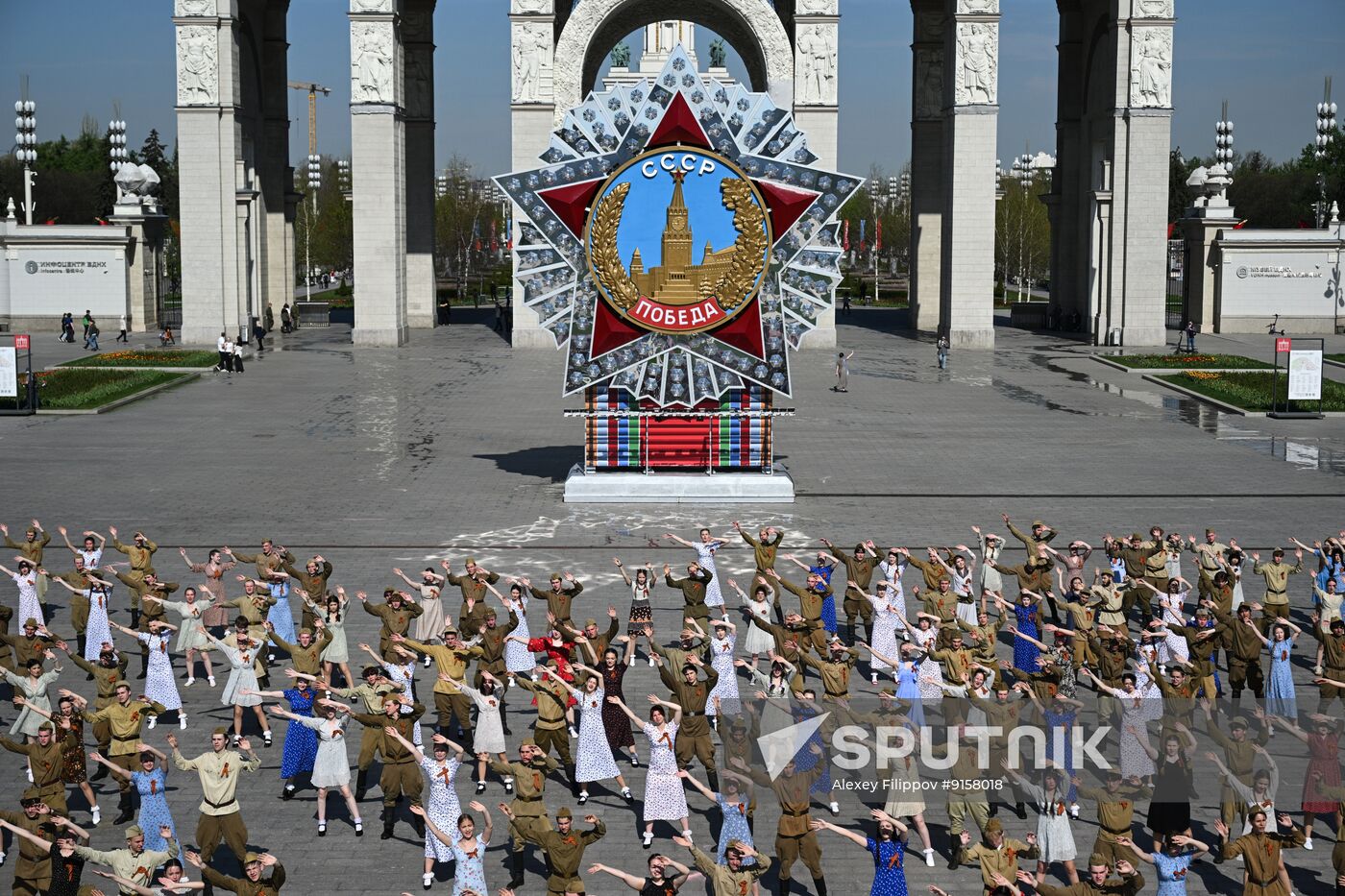 Russia WWII Victory Waltz Campaign