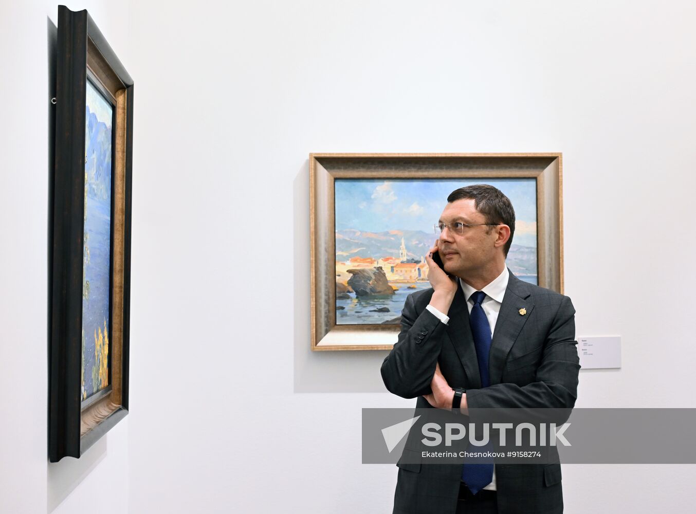 Russia Art Nesterenko Exhibition