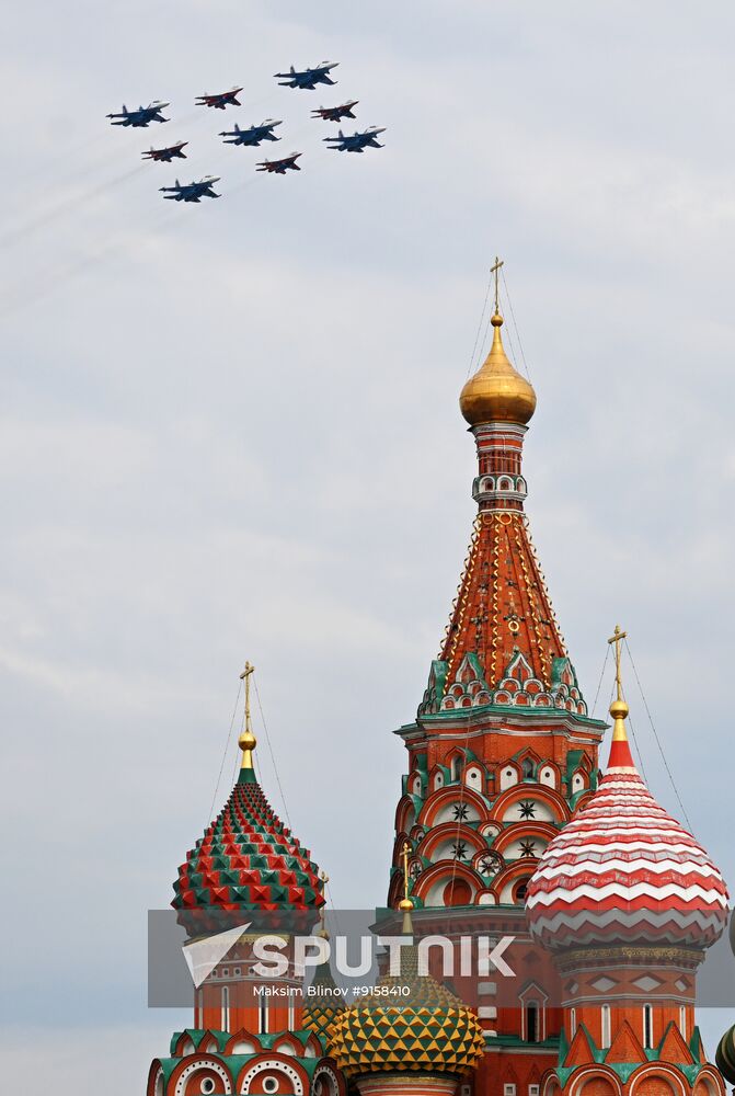 Russia WWII Victory Parade Aerial Rehearsal