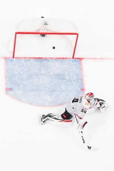 Russia Ice Hockey Kontinental League Lokomotiv - Avangard