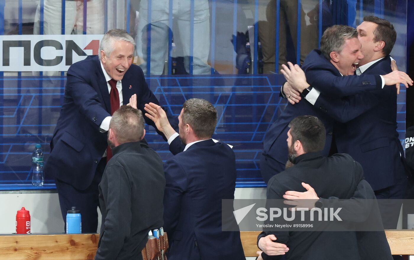 Russia Ice Hockey Kontinental League Lokomotiv - Avangard
