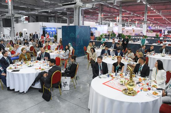KAZANFORUM 2026. Practical solutions from A7. International transfers in accordance with Sharia norms