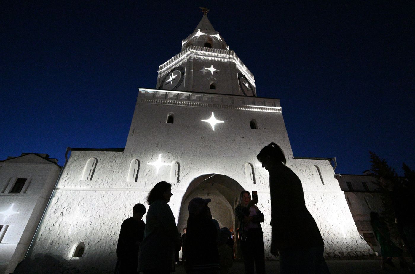KAZANFORUM 2026. Zen light mapping show projected onto Kazan Kremlin walls