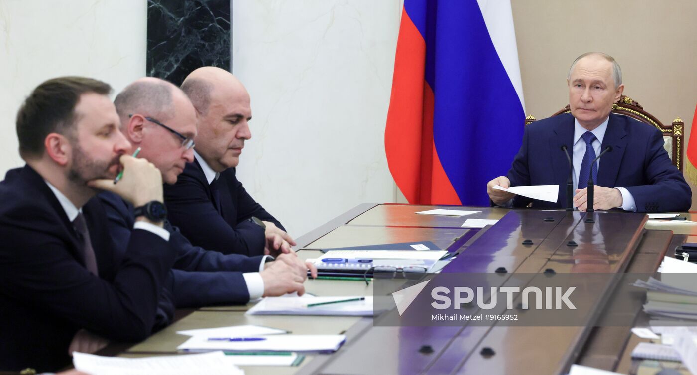 Russia Putin Economy