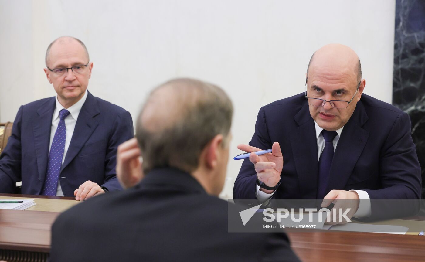 Russia Putin Economy