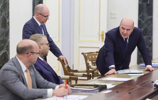 Russia Putin Economy