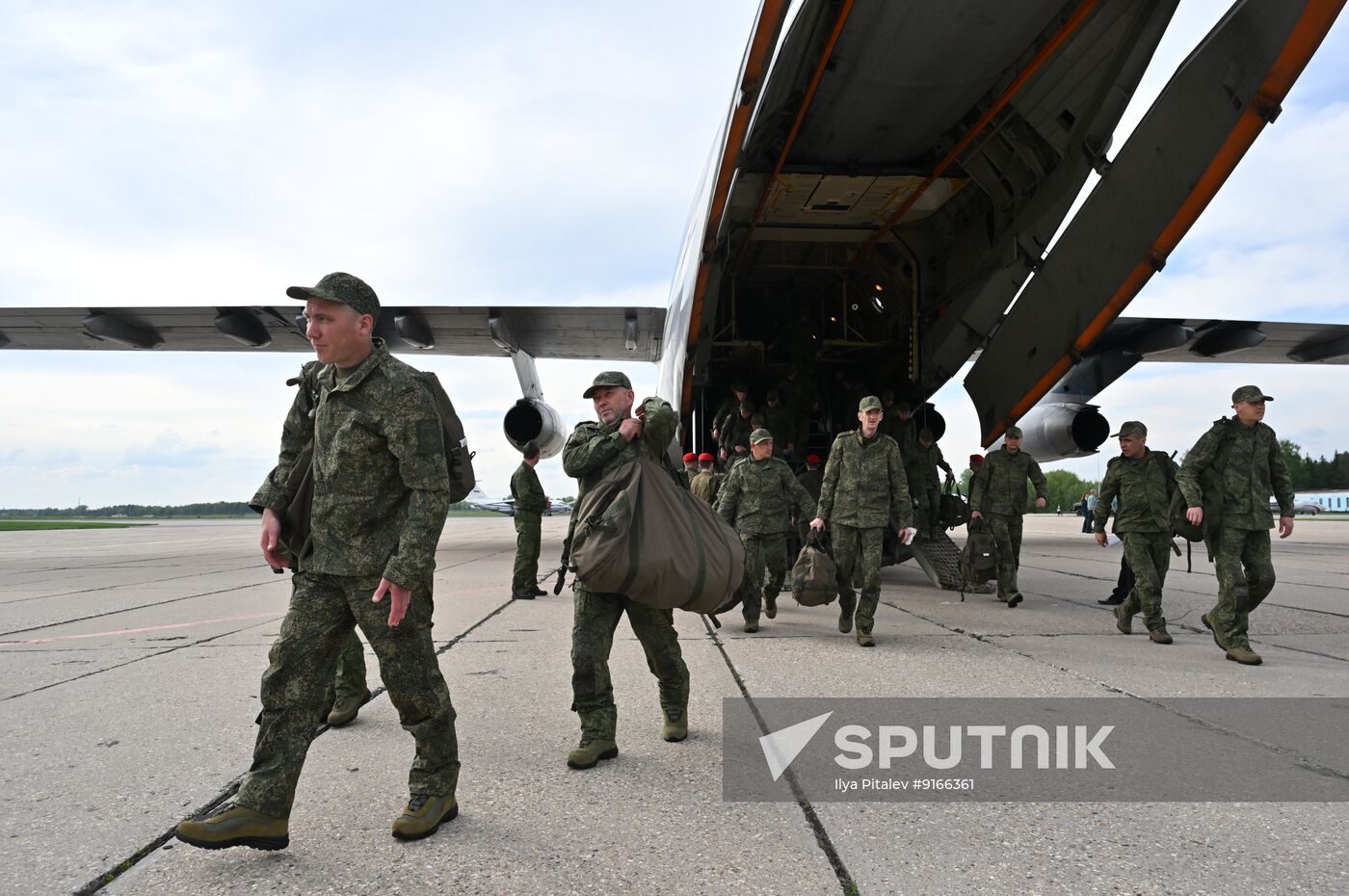 Russia Ukraine Military Operation POWs Exchange