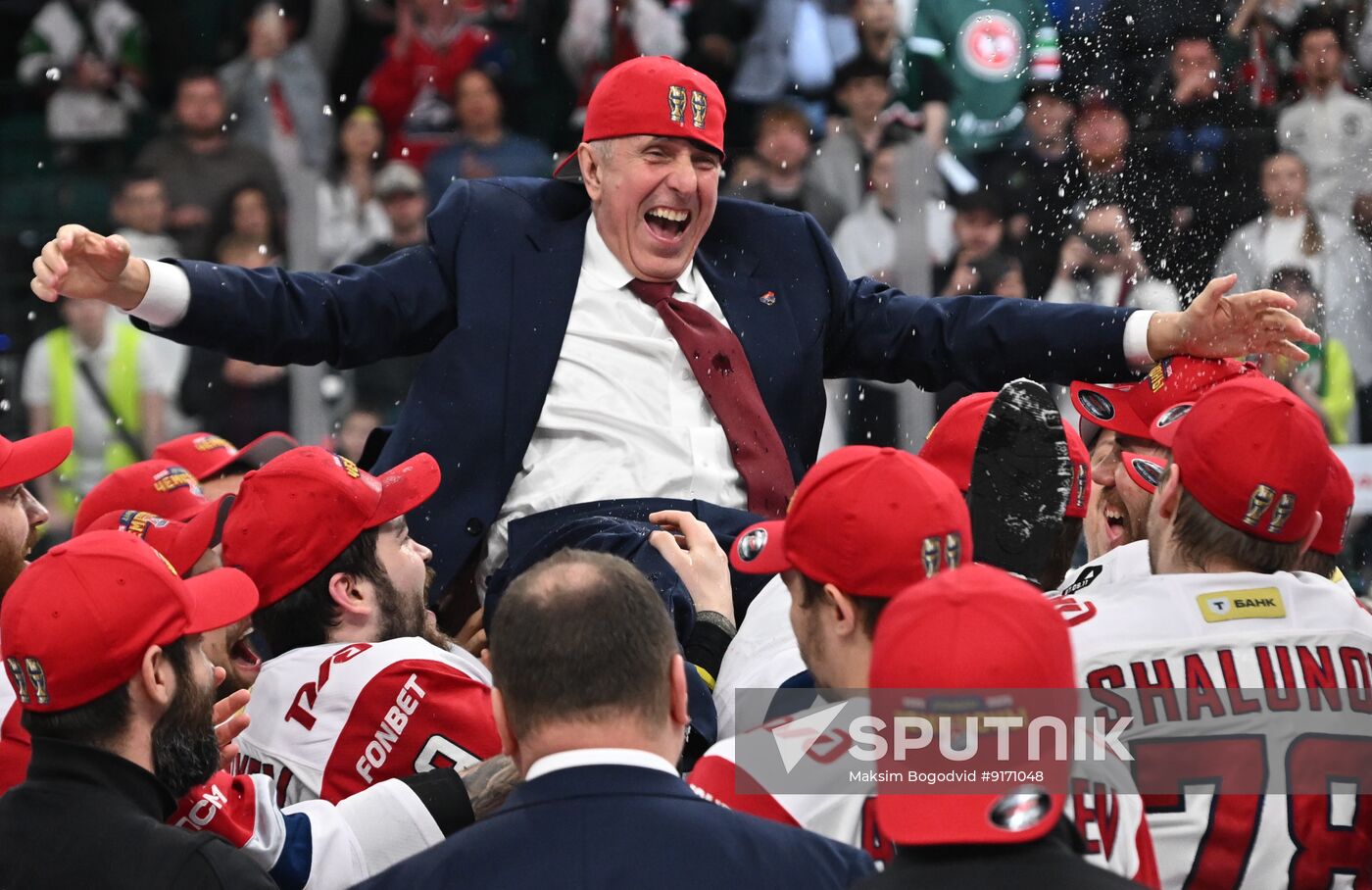 Russia Ice Hockey Kontinental League Ak Bars - Lokomotiv