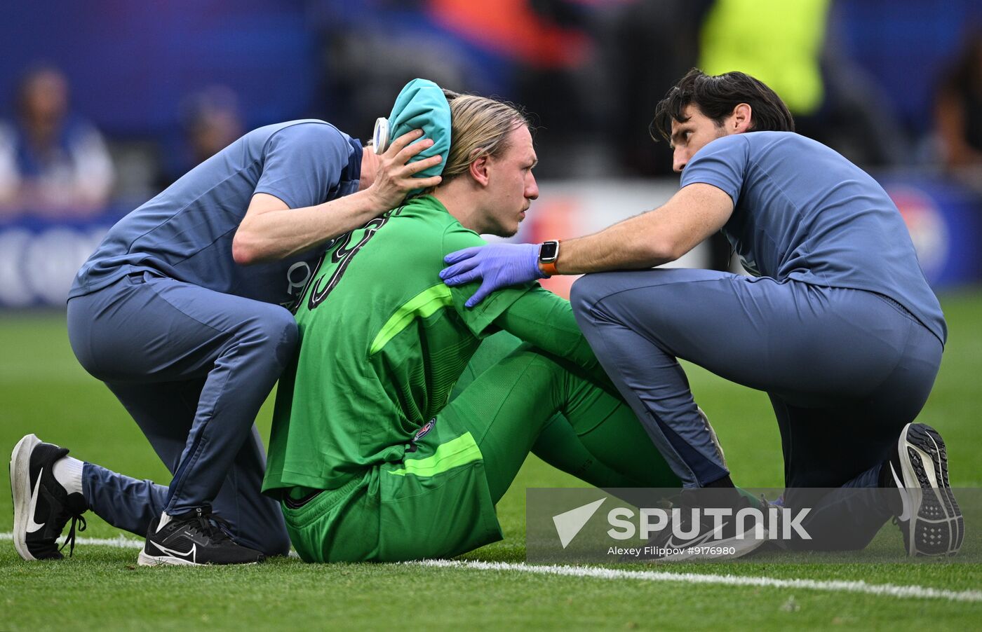 Hungary Soccer Champions League PSG - Arsenal