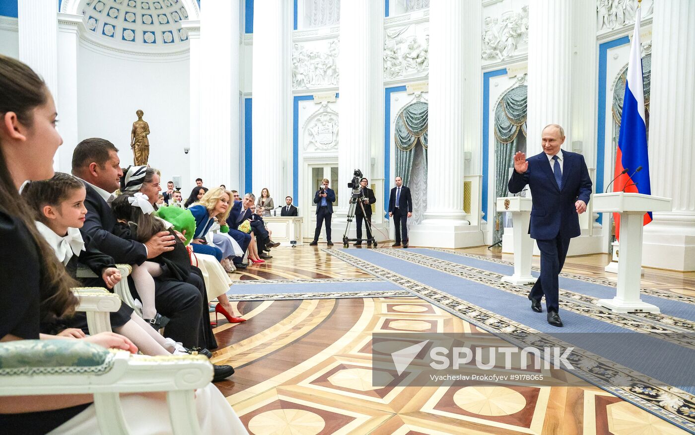 Russia Putin Large Family Parents