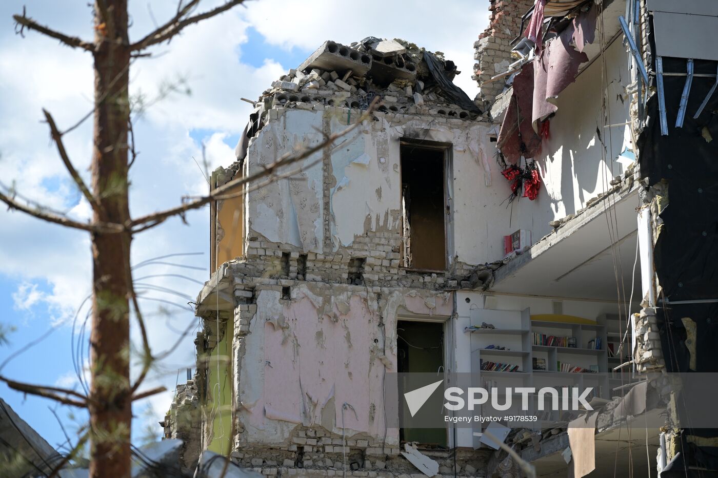 Russia Ukraine LPR Drone Attack Red Cross
