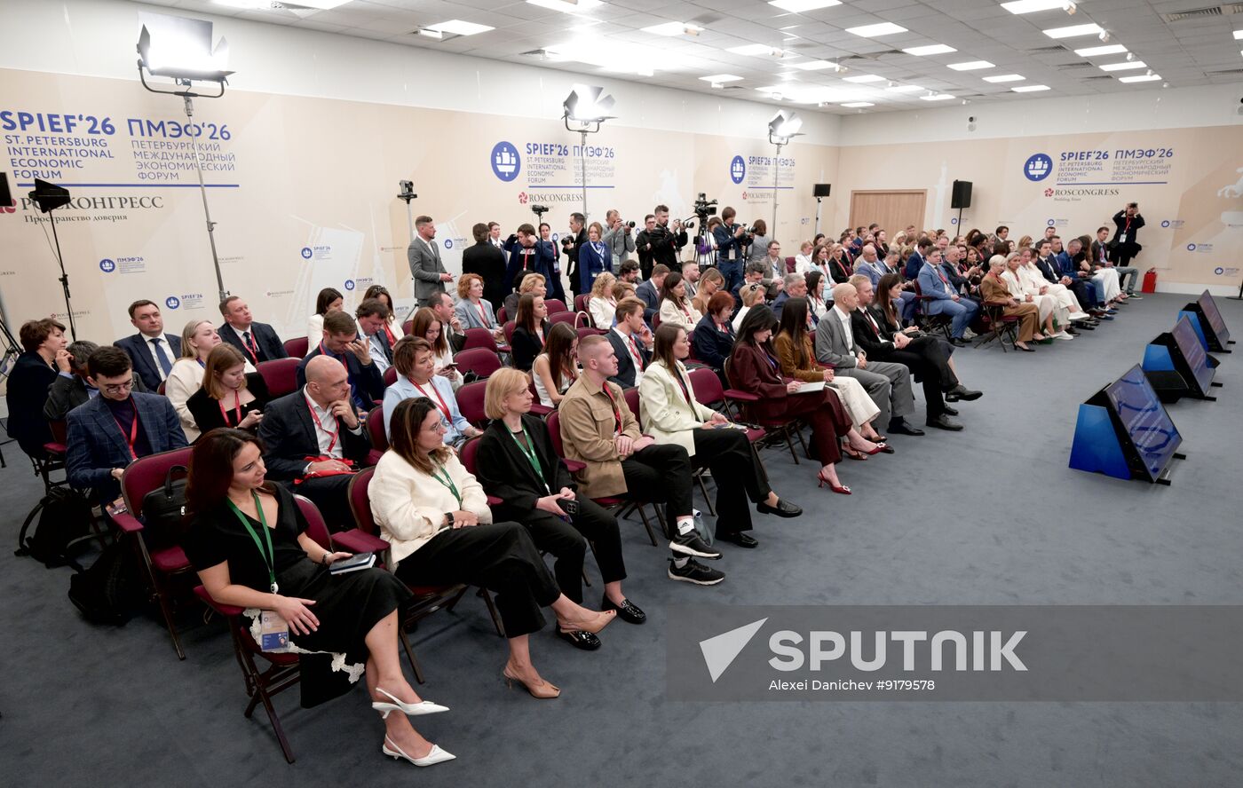 SPIEF-2026. The Cognitive Divide: How Technology is Changing both the Way We Think and the Economy