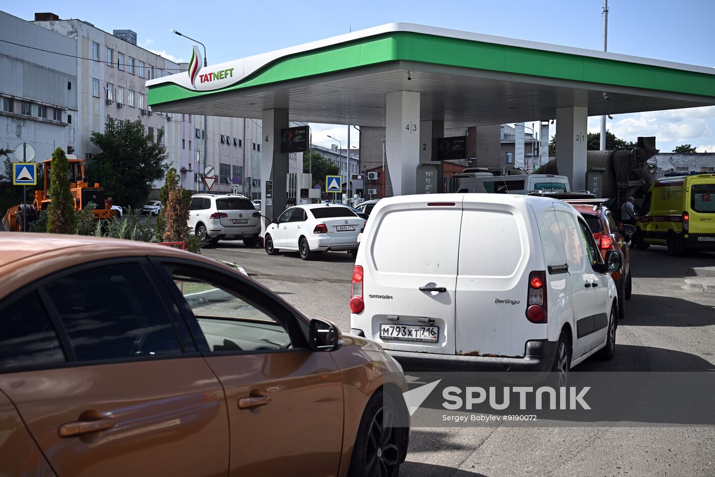 Russia Tatneft Fuel Restrictions