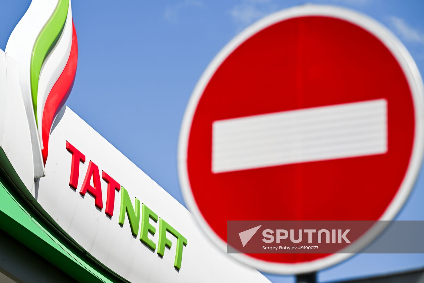 Russia Tatneft Fuel Restrictions