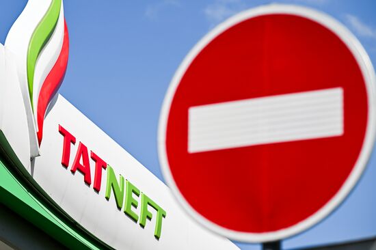Russia Tatneft Fuel Restrictions