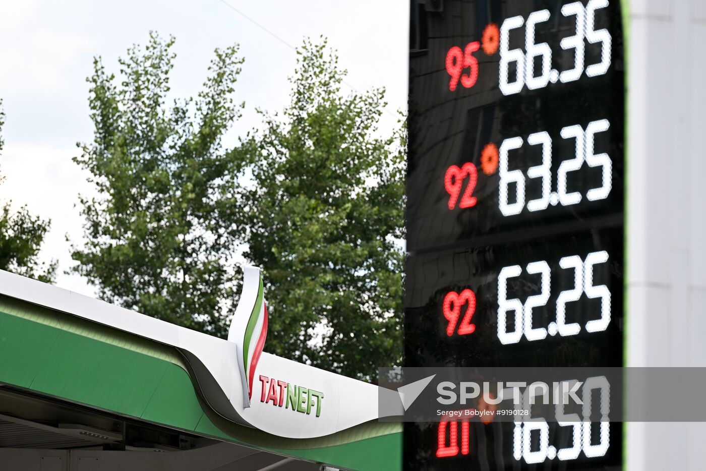 Russia Tatneft Fuel Restrictions