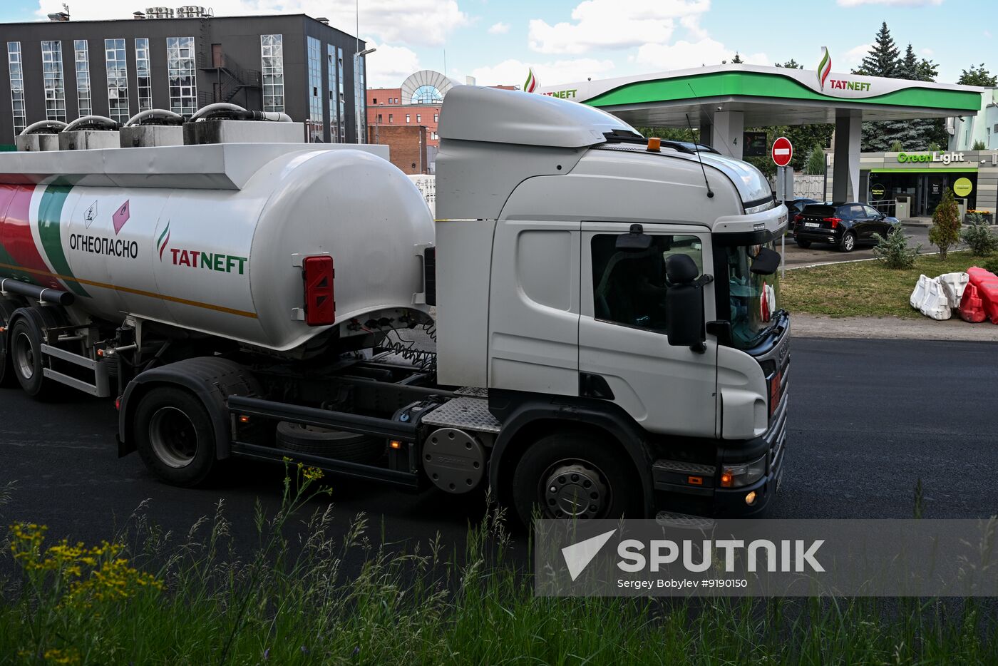 Russia Tatneft Fuel Restrictions