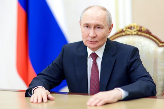 Russia Putin School Graduates
