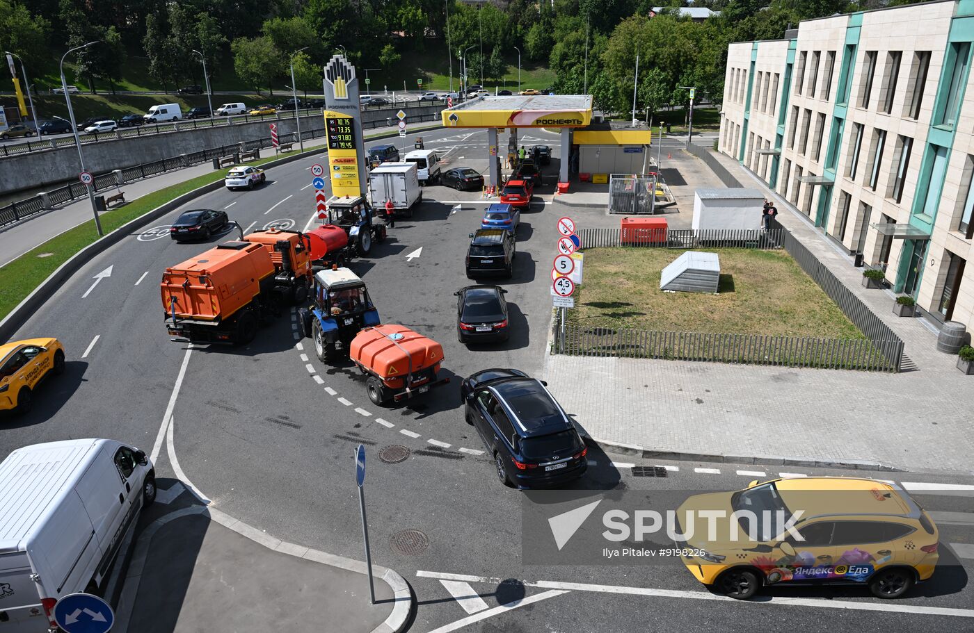 Russia Gasoline Shortages
