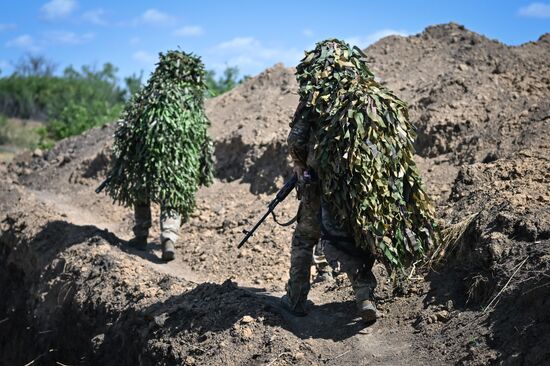 Russia Ukraine Military Operation Snipers Training