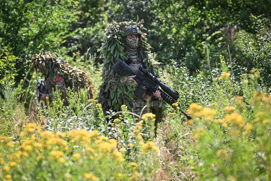 Russia Ukraine Military Operation Snipers Training