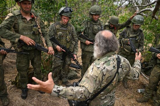 Russia Ukraine Military Operation Assault Units