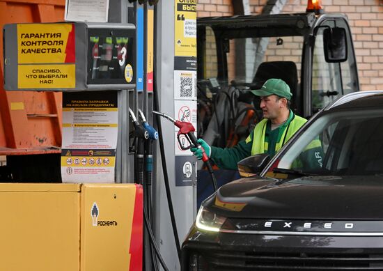 Russia Gasoline Shortages