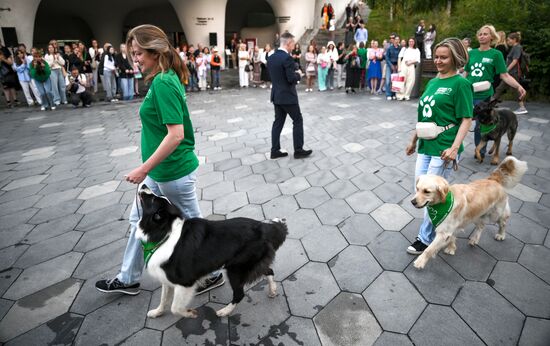 Russia Dog Parade