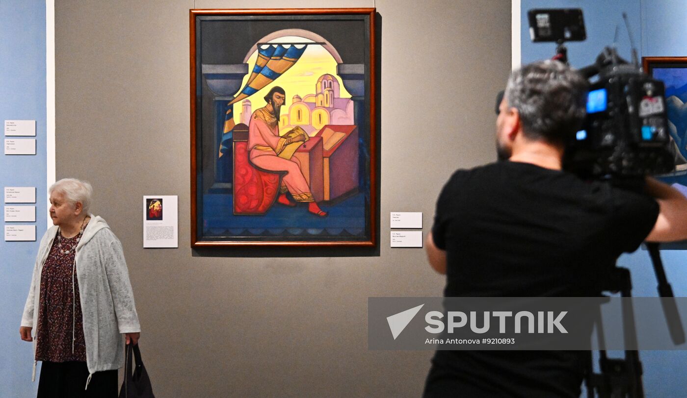 Russia Art Roerich Exhibition