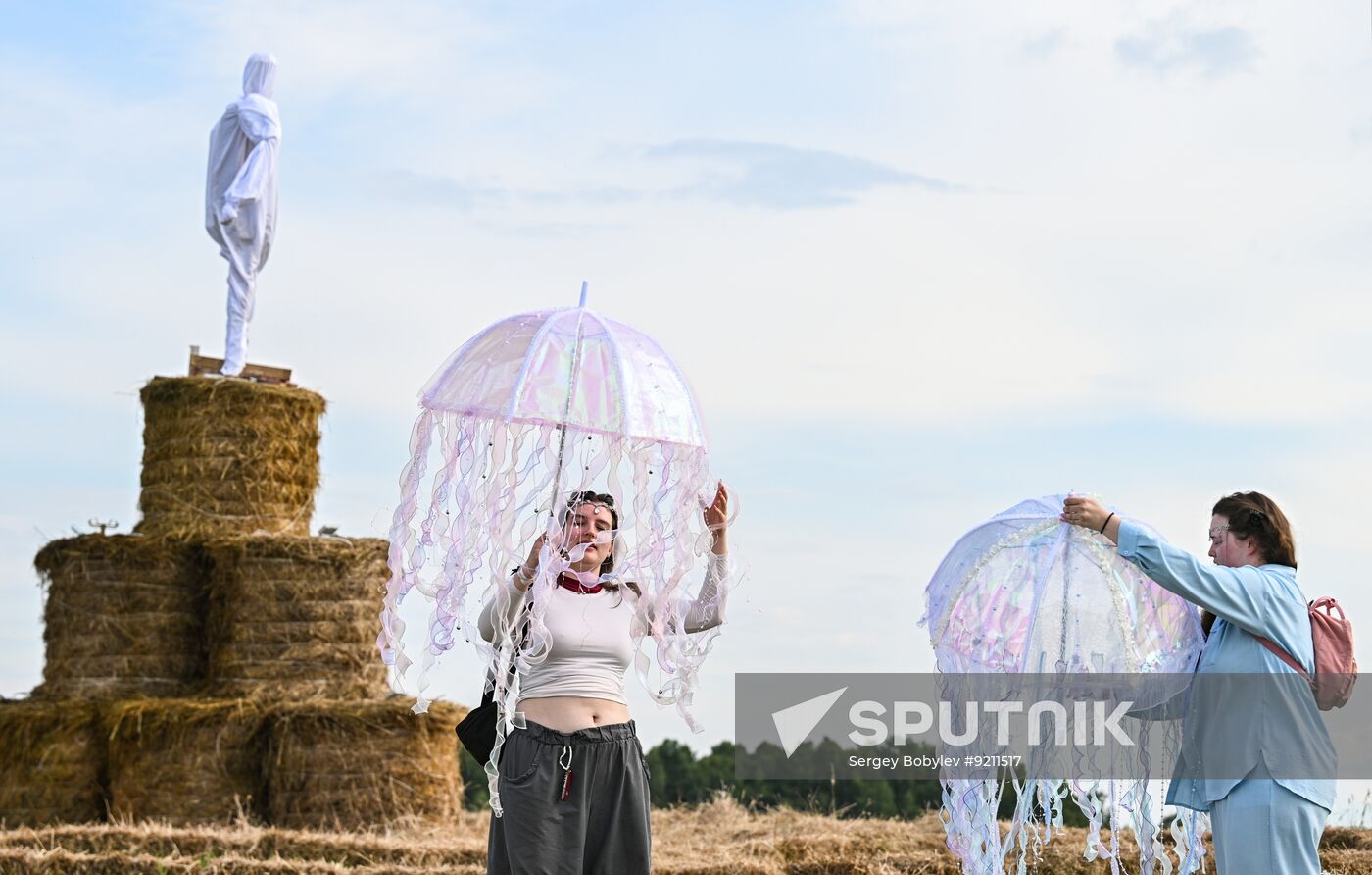 Russia Archstoyanie Festival