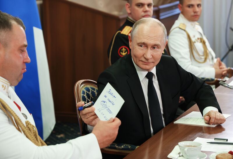 Russia Putin North Western Federal District
