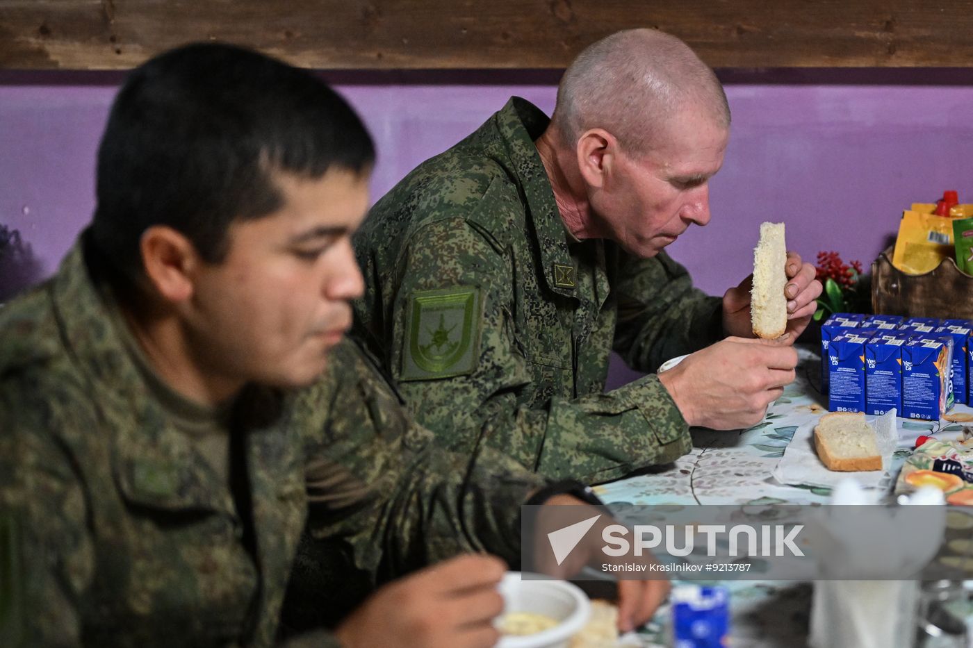 Russia Ukraine Military Operation Logistics Unit