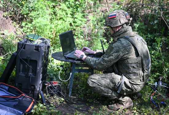 Russia Ukraine Military Operation Signals Unit
