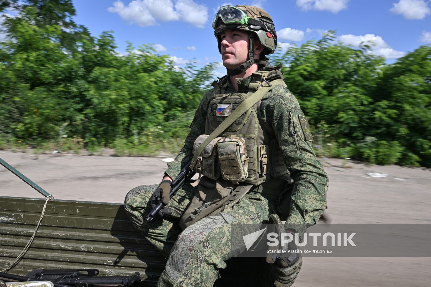 Russia Ukraine Military Operation Signals Unit