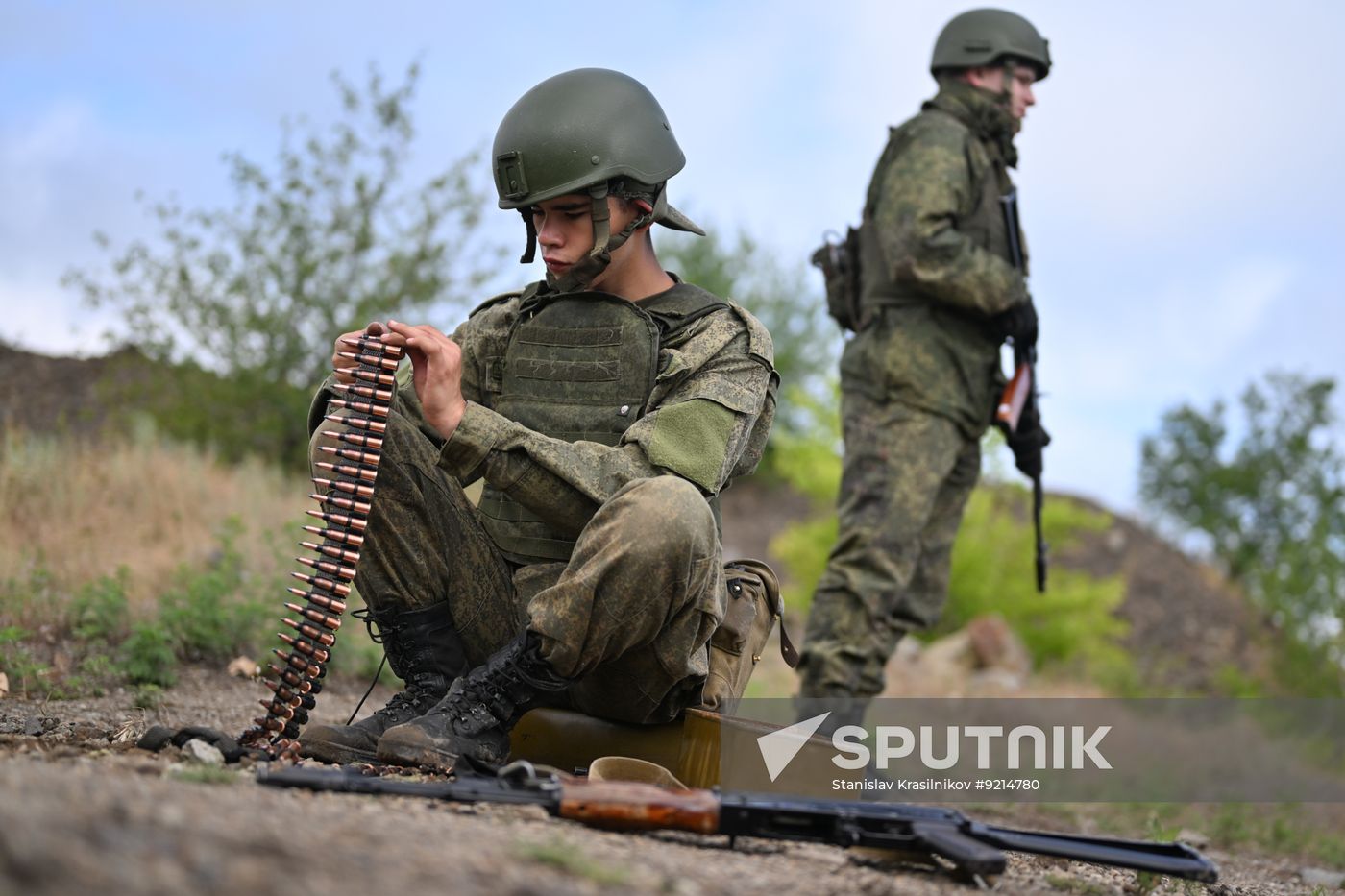 Russia Ukraine Military Operation Railway Troops