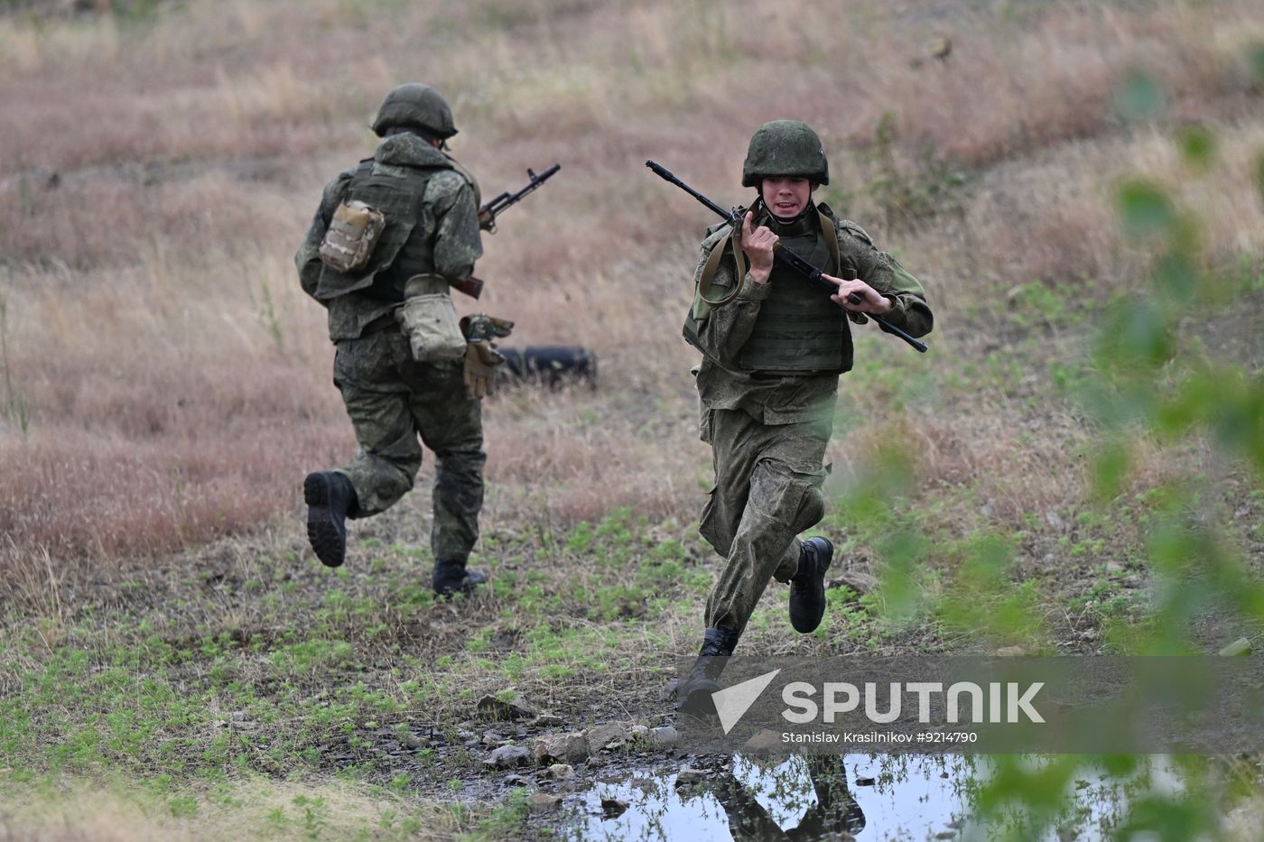 Russia Ukraine Military Operation Railway Troops