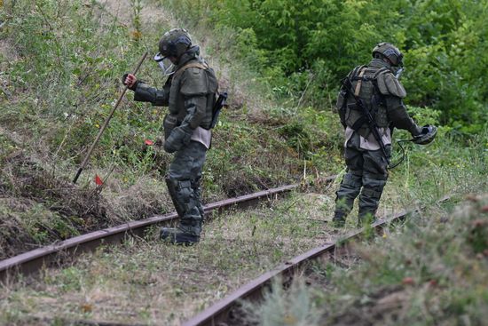 Russia Ukraine Military Operation Railway Troops