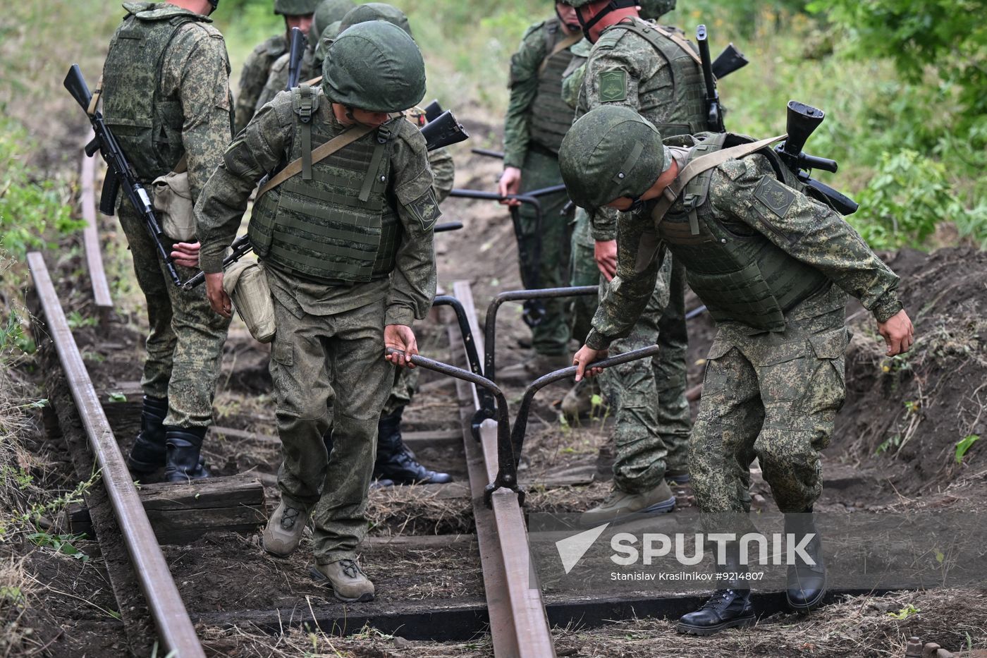 Russia Ukraine Military Operation Railway Troops