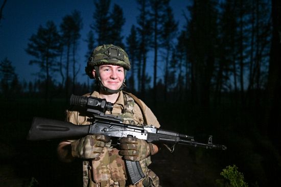 Russia Ukraine Military Operation Female Fighter