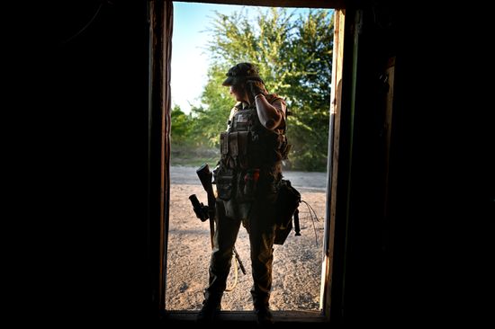 Russia Ukraine Military Operation Female Fighter