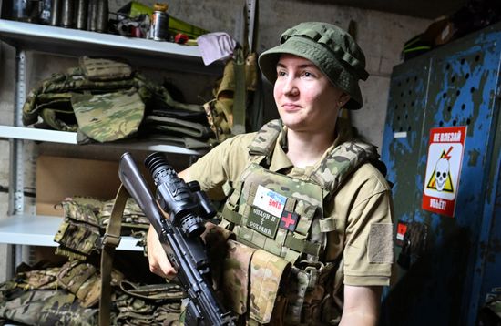 Russia Ukraine Military Operation Female Fighter