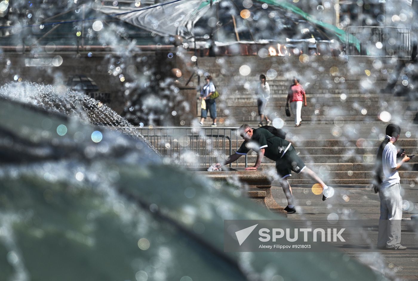 Russia Fountain Repair