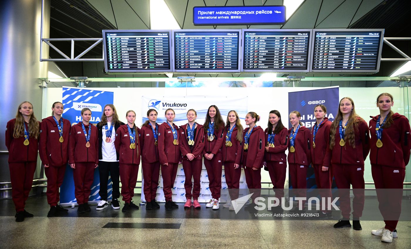 Russia European Aquatics Championships Team Arrival