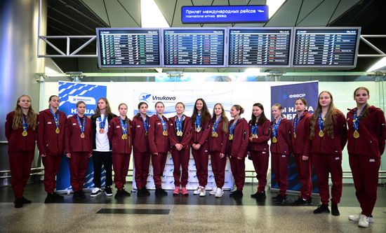Russia European Aquatics Championships Team Arrival