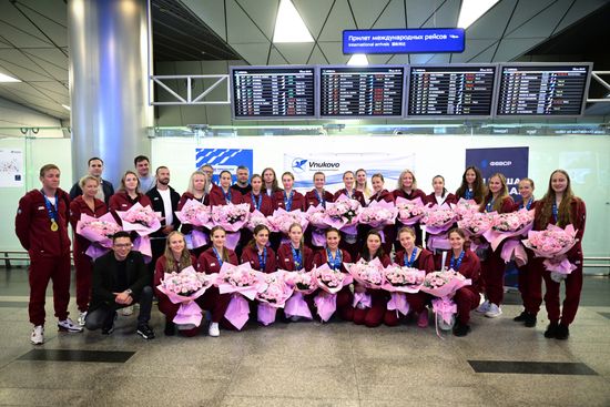 Russia European Aquatics Championships Team Arrival