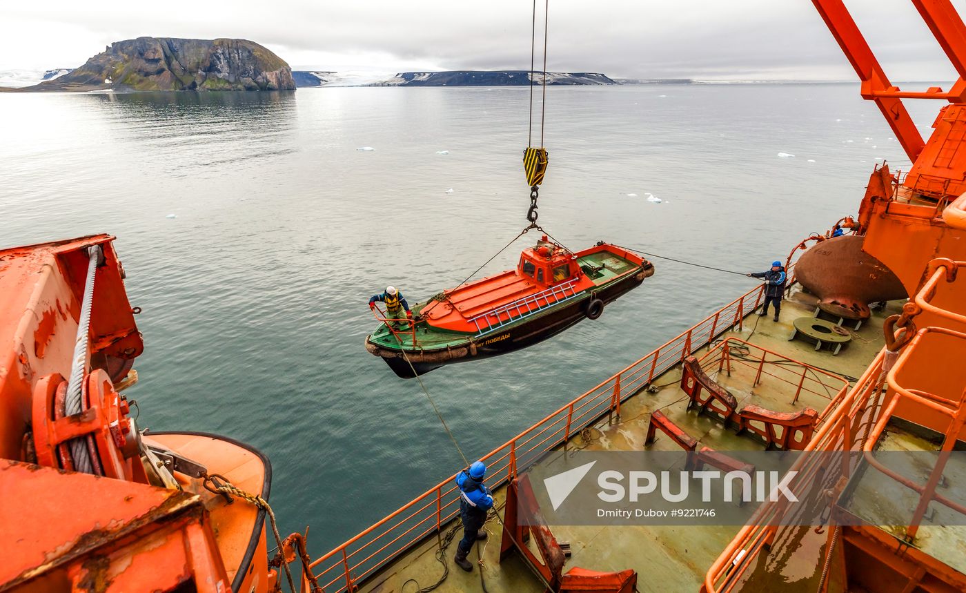 Russia North Pole Icebreaker Expedition
