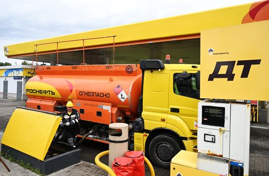 Russia Gasoline Shortages