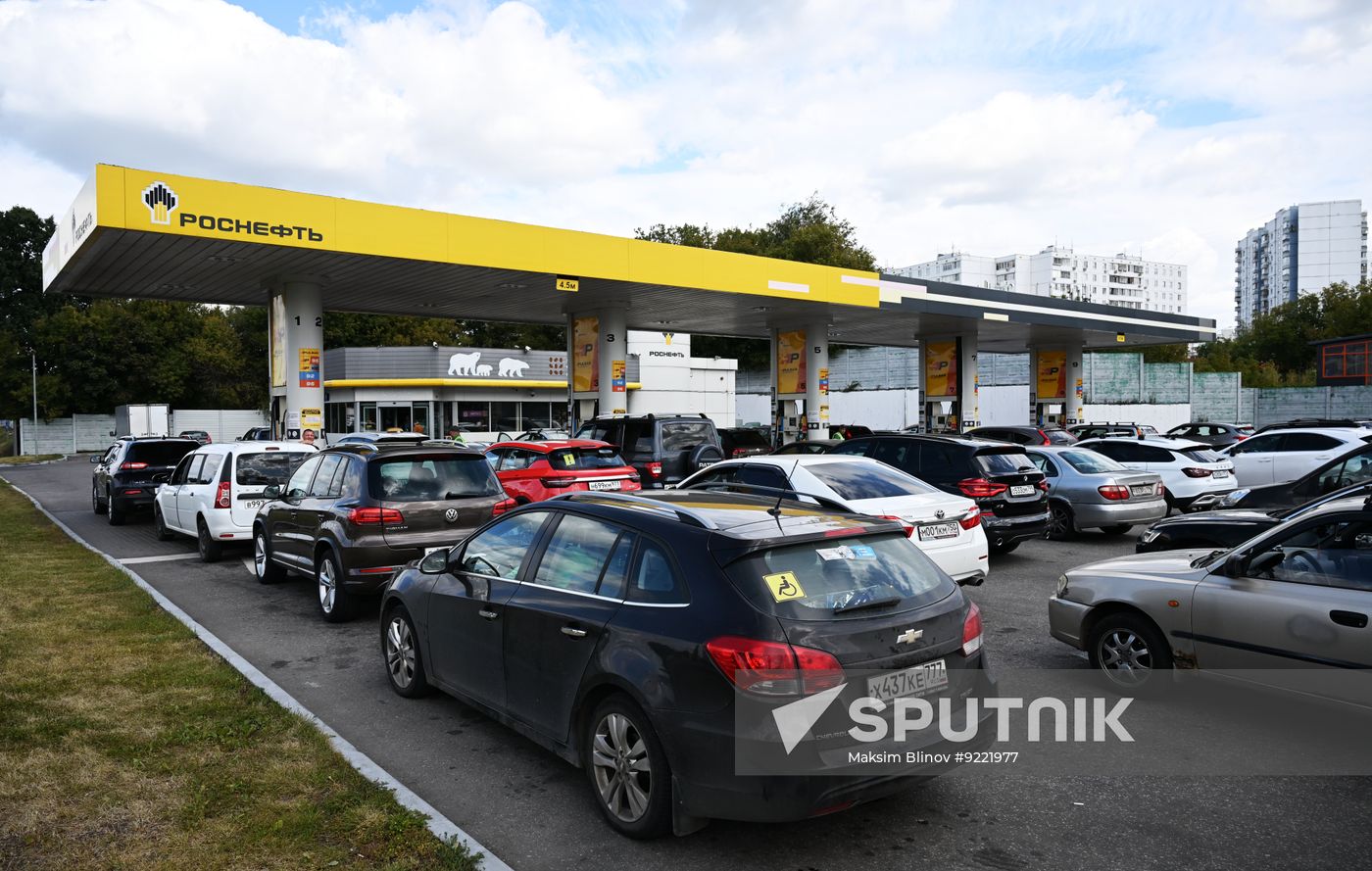 Russia Gasoline Shortages